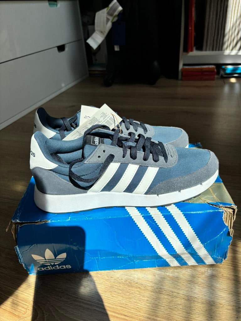 Nieuwe Adidas run 60s 2.0 - maat 42, Blauw, Nieuw, Ophalen of Verzenden, Sneakers of Gympen