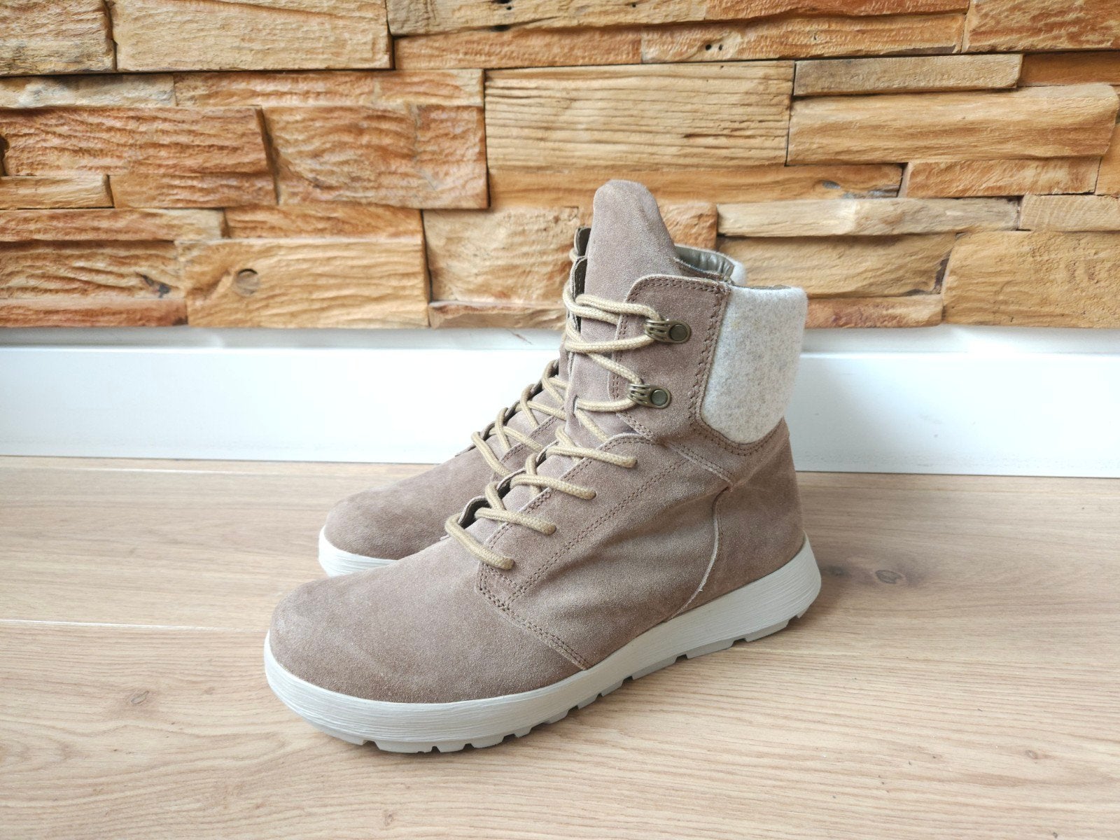 Think laarsjes maat 42,5 veterlaarzen MET RITS veterschoenen, Beige, Lage of Enkellaarzen, Nieuw, Ophalen of Verzenden