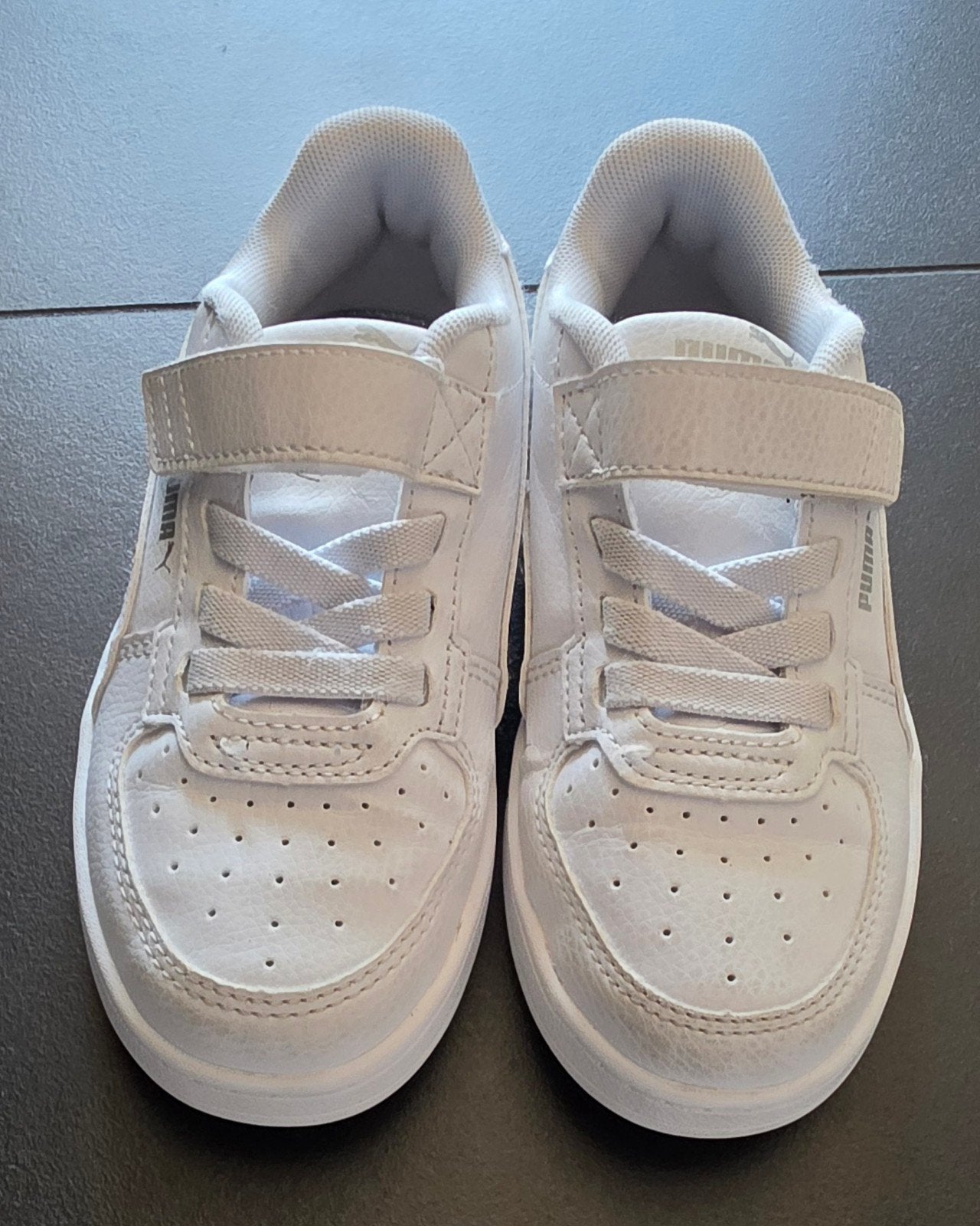 Puma sneakers maat 29 voor gym op school, Ophalen, Puma, Zo goed als nieuw, Jongen of Meisje