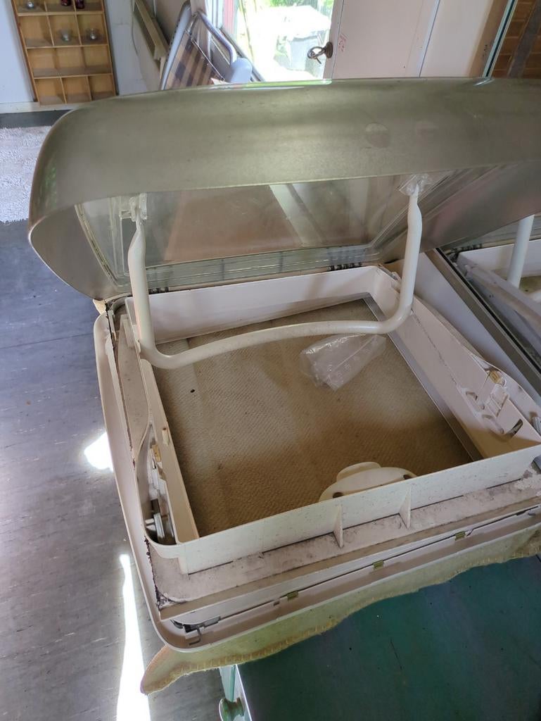 Dakluik camper/caravan 40x40 dubbel glas met hor, Ophalen of Verzenden, Zo goed als nieuw