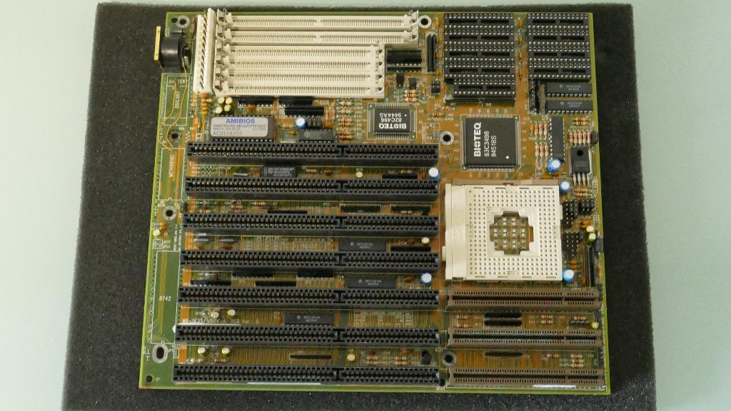 Biostar | MB‑1433/50UIV | 486 Socket 3 moederbord | defect, Ophalen of Verzenden