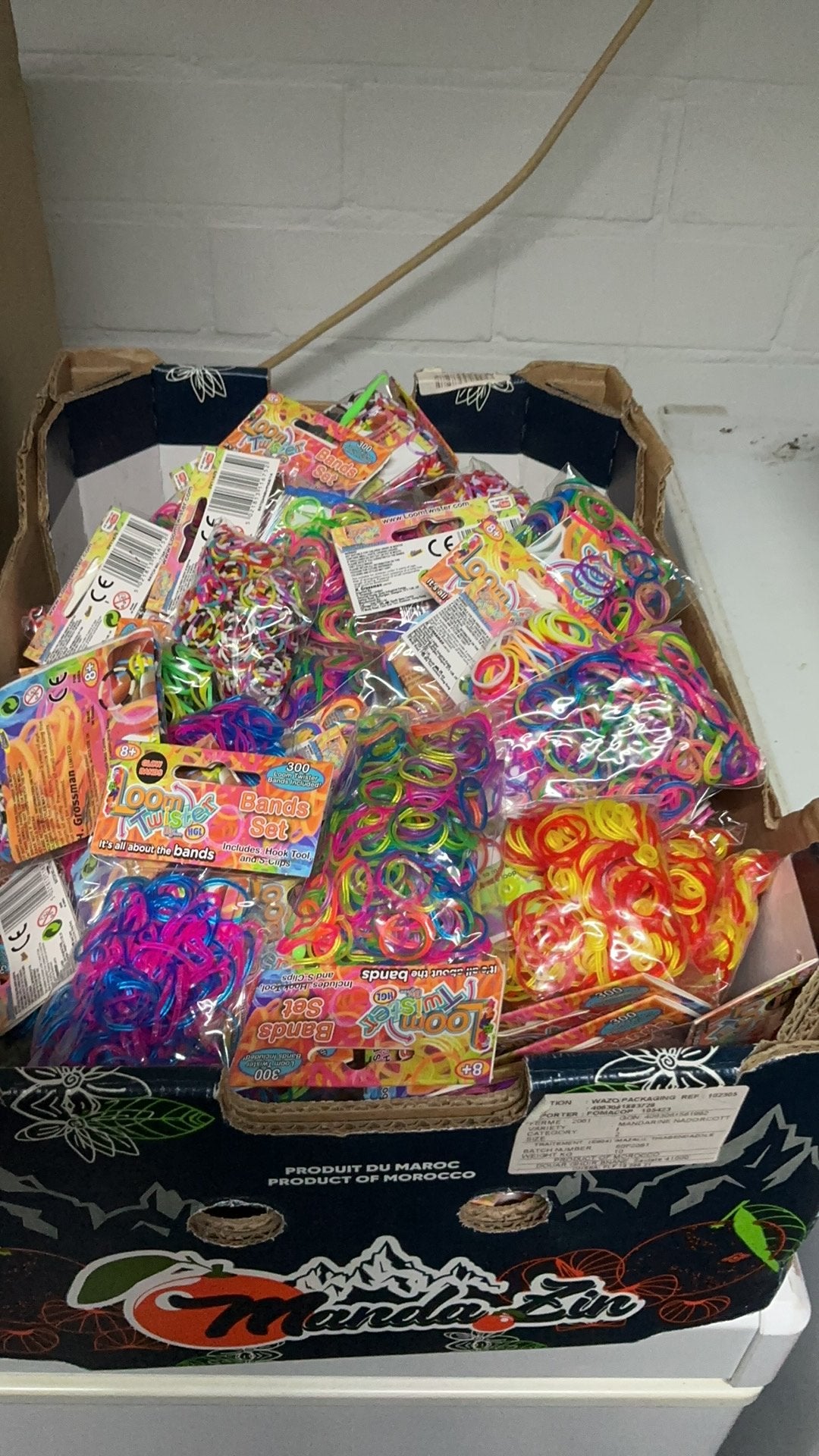 100 zakjes 30000 loombandjes voor 10.00, Ophalen of Verzenden, Zo goed als nieuw