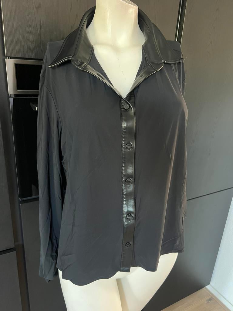 Studio anneloes travelstof blouse zwart leer maat L, Kleding | Dames, Blouses en Tunieken, Ophalen of Verzenden, Zo goed als nieuw