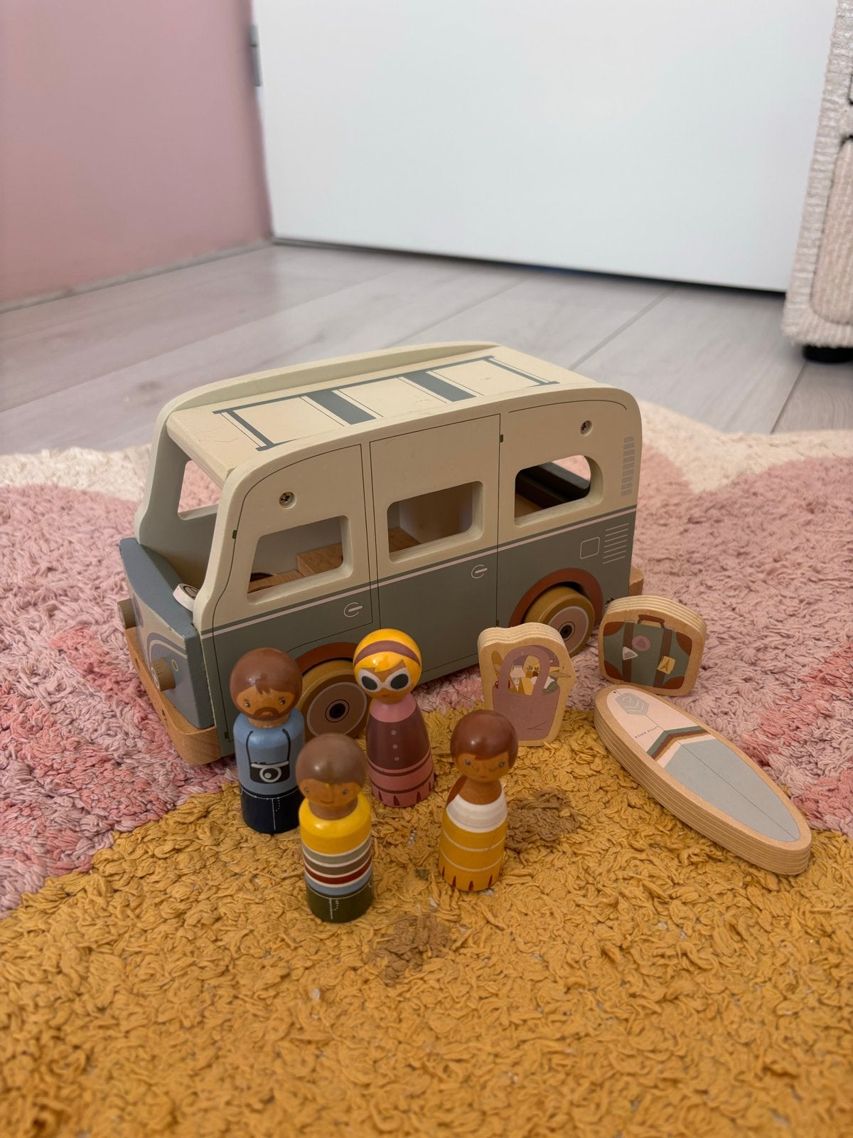Little Dutch camper met accessoires en poppetjes, Ophalen, Gebruikt
