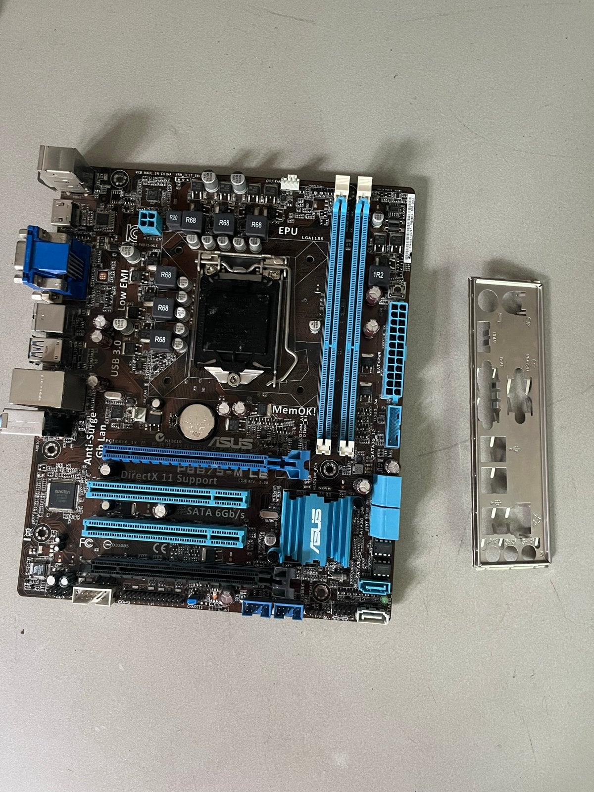 ASUS P8B75-M LE Moederbord LGA1155 DDR3, Computers en Software, Moederborden, Ophalen, Gebruikt, Intel, DDR3