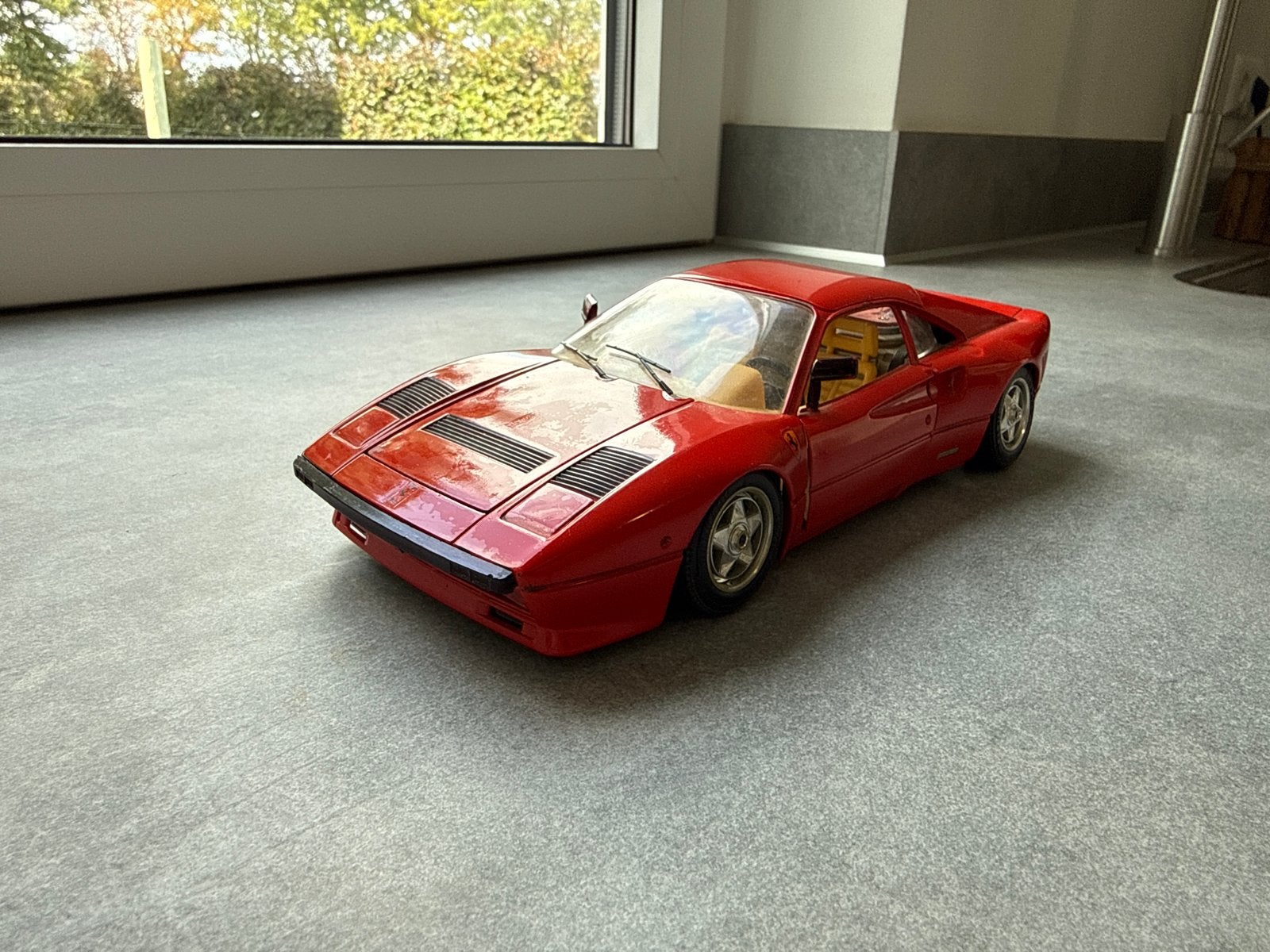 Prachtige Ferrari 288 GTO schaalmodel - Zo goed als nieuw, Ophalen of Verzenden, Zo goed als nieuw, Auto, Overige merken