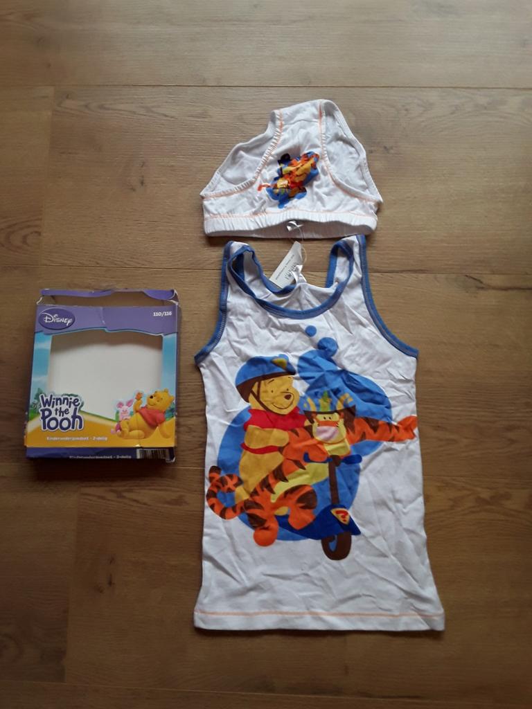 Ondergoed hemd en onderbroek Winnie the pooh mt 110-116, Ophalen of Verzenden, Nieuw, Nacht- of Onderkleding