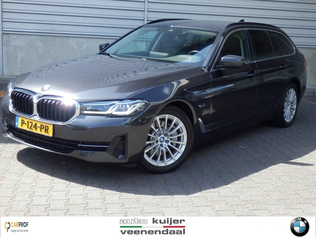 BMW 5 Serie Touring 520e Bus. Edition Plus* I Hybride SOH 97, Achterwielaandrijving, Gebruikt, 4 cilinders, Met garantie (alle)