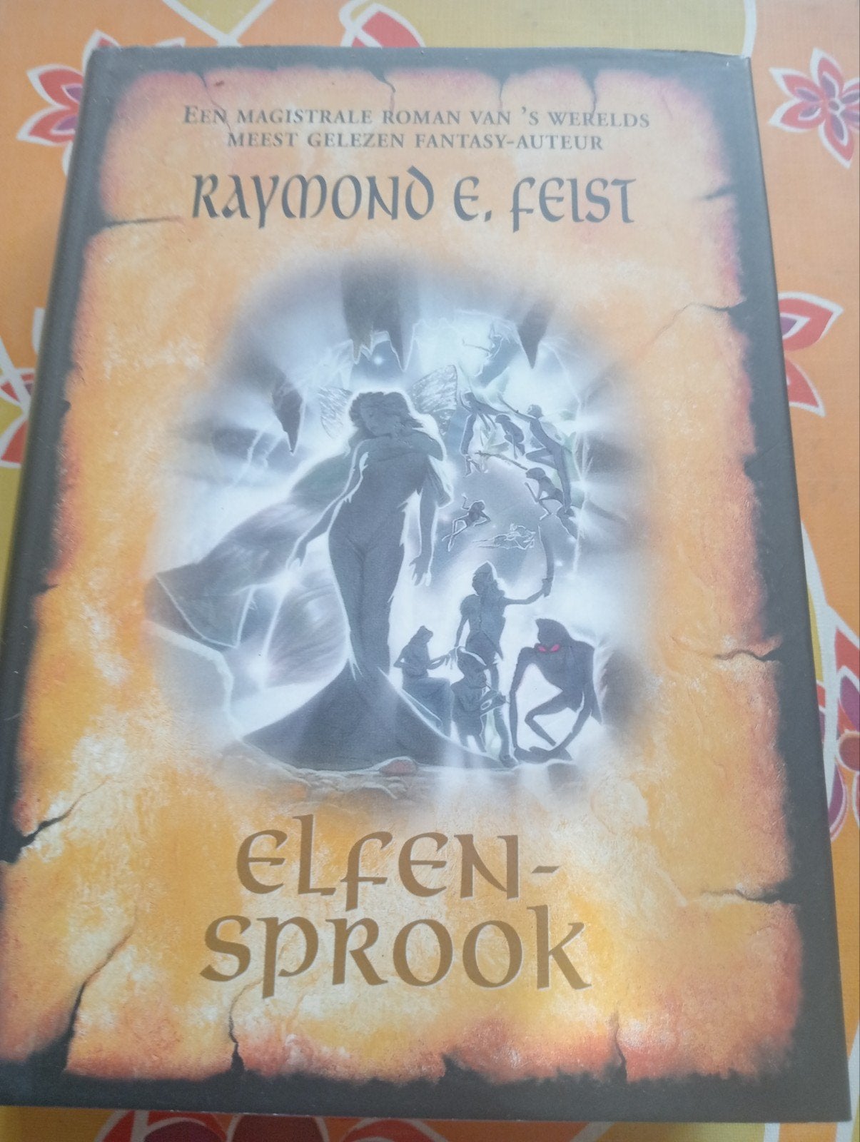 Elfen-Sprook - Raymond E. Feist (Fantasy Boek), Ophalen of Verzenden, Gelezen, Raymond E. Feist