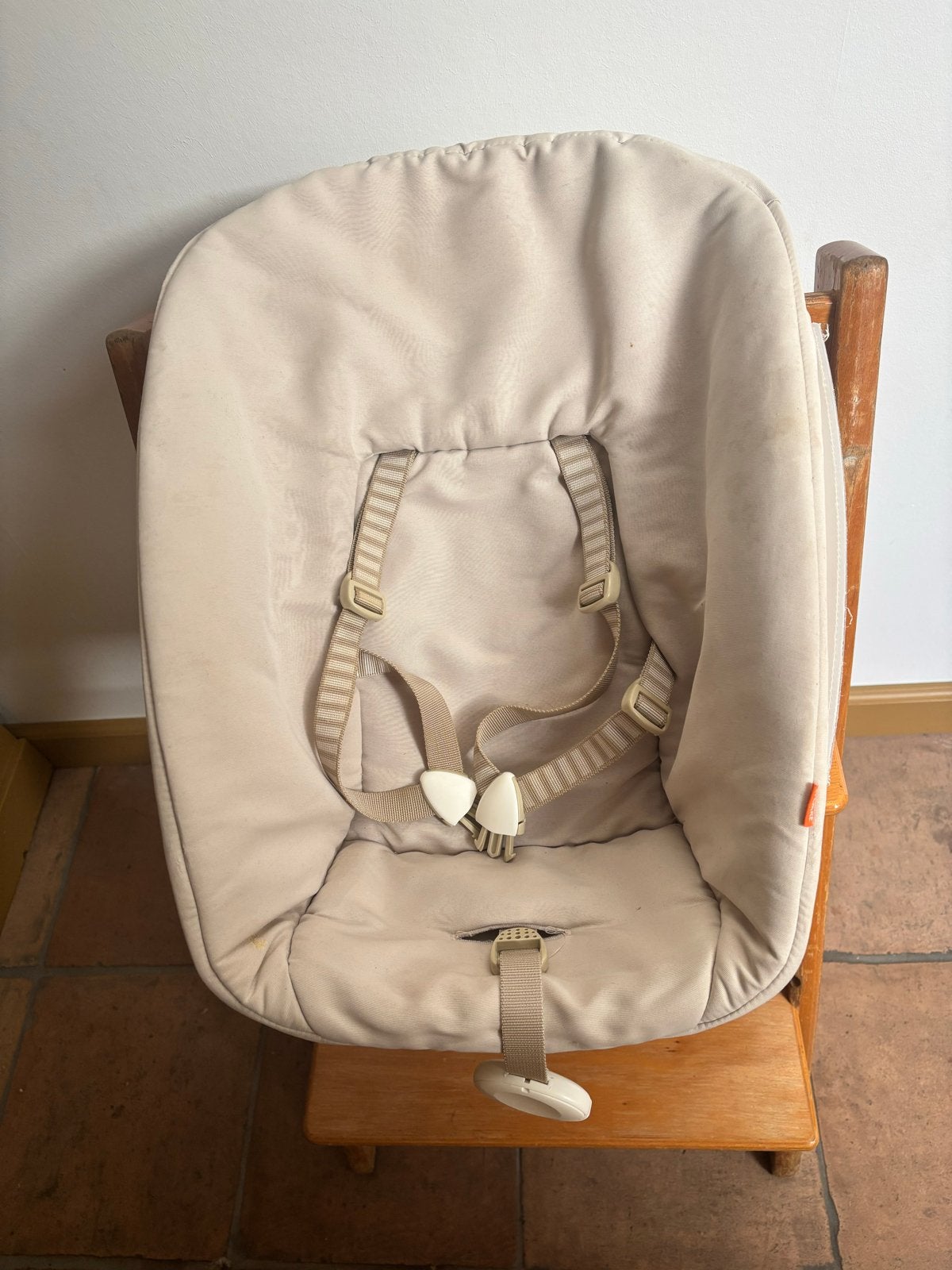 Stokke kuipje voor kinderstoel (zonder stoel), Kinderen en Baby's, Ophalen, Gebruikt, Overige typen, Gordel(s)