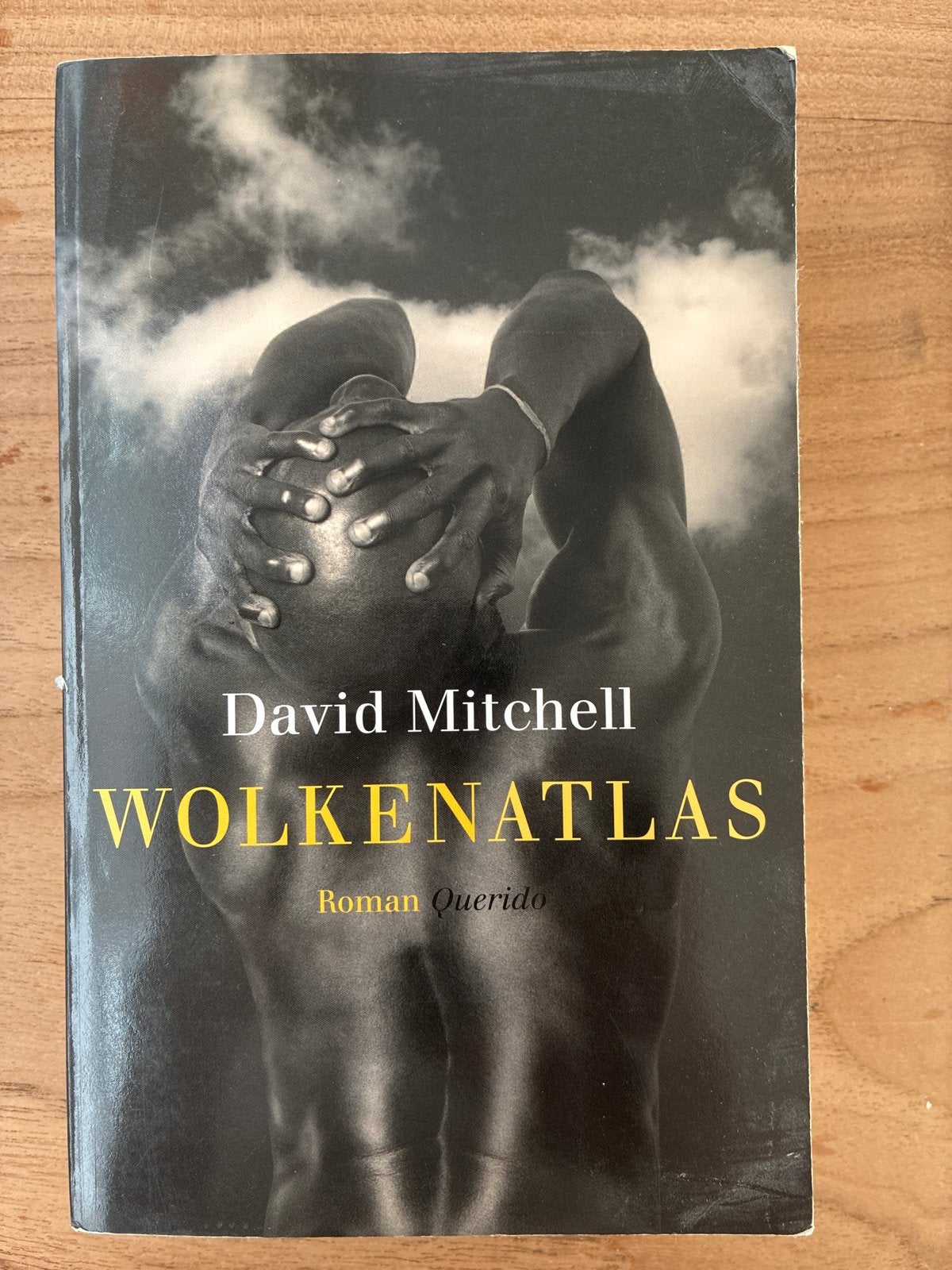 Wolkenatlas - David Mitchell (Roman), Ophalen of Verzenden, Gelezen, Nederland