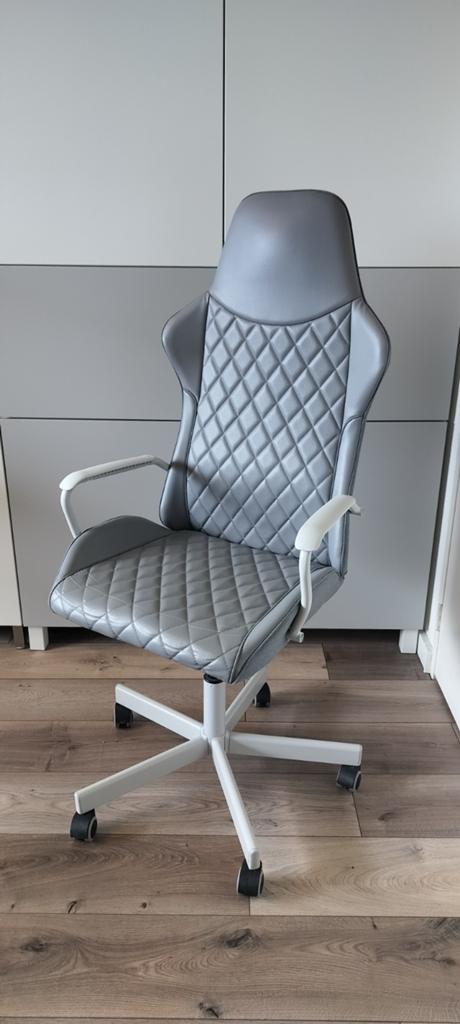IKEA UTESPELARE bureaustoel grijs, Huis en Inrichting, Bureaustoelen, Ophalen of Verzenden, Zo goed als nieuw, Grijs