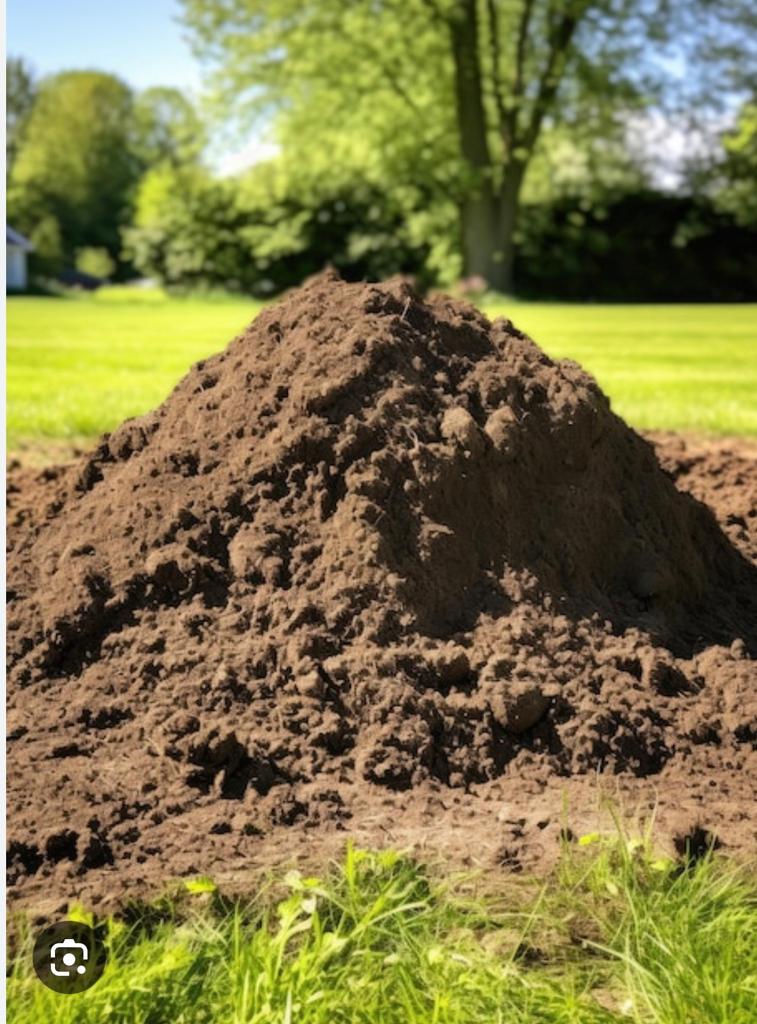 Aangeboden: grond uit voortuin: vanwege ingraven trampoline, Ophalen, Tuinaarde