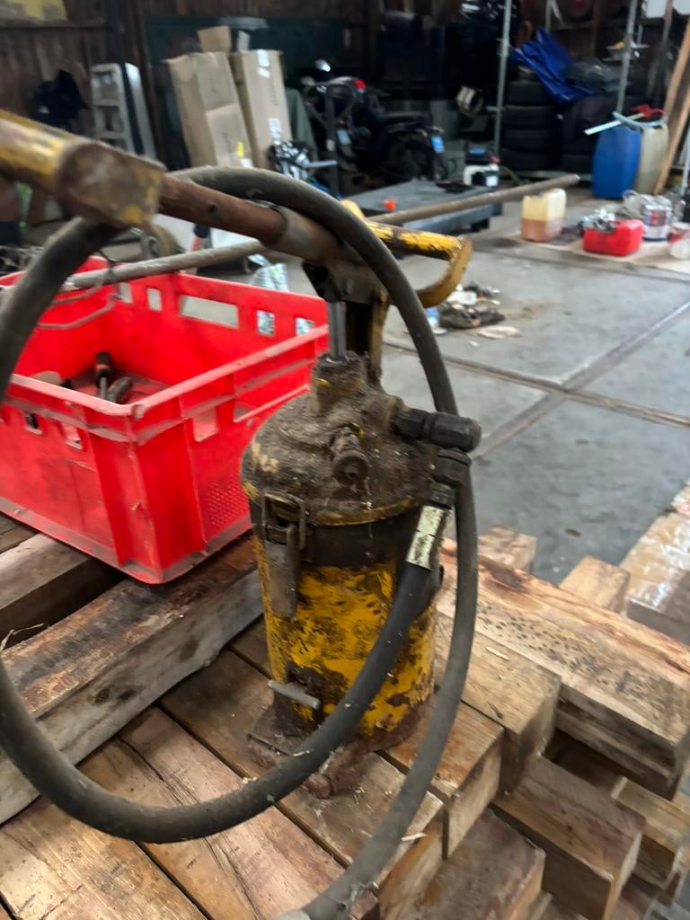 Olie vulpomp staartstukken., Auto diversen, Autogereedschap, Ophalen, Gebruikt