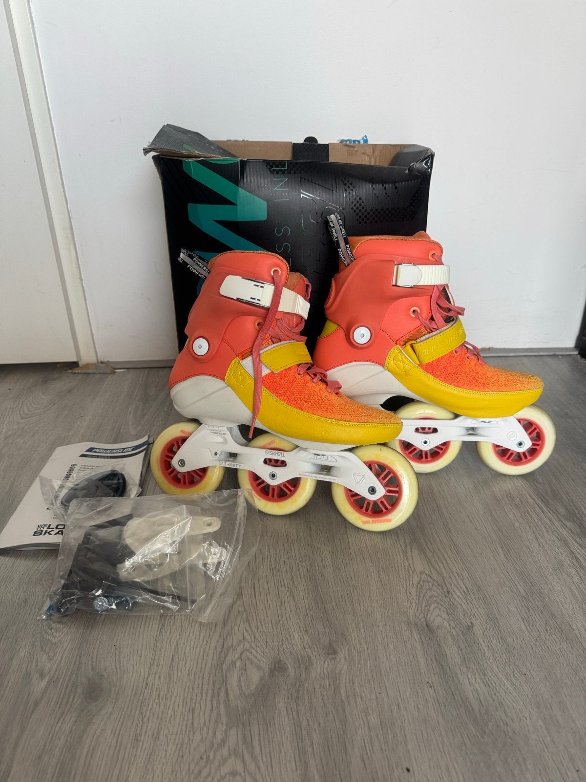 Powerslide Swell Sherbet 100 Inline Skates - Maat 40, Verstelbaar, Overige typen, Ophalen of Verzenden, Zo goed als nieuw