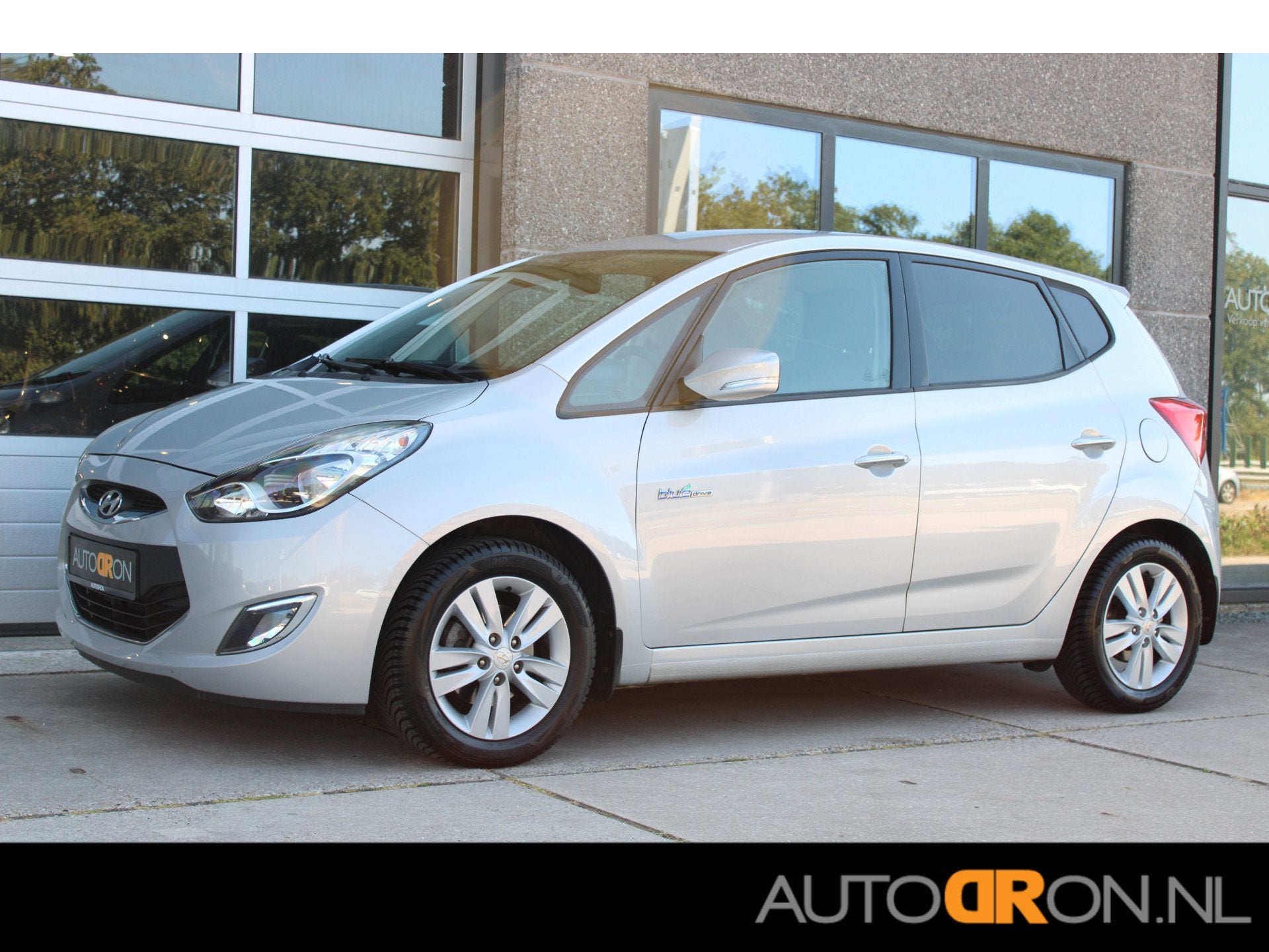 Hyundai ix20 1.4i i-Vision Dealer Onderhouden + Trekhaak, Voorwielaandrijving, Stof, Gebruikt, Zwart