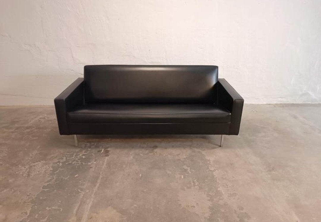 Vintage mid century vinyl leren bank, zwart, Huis en Inrichting, Banken | Sofa's en Chaises Longues, Ophalen, Tweedehands, Tweedehands