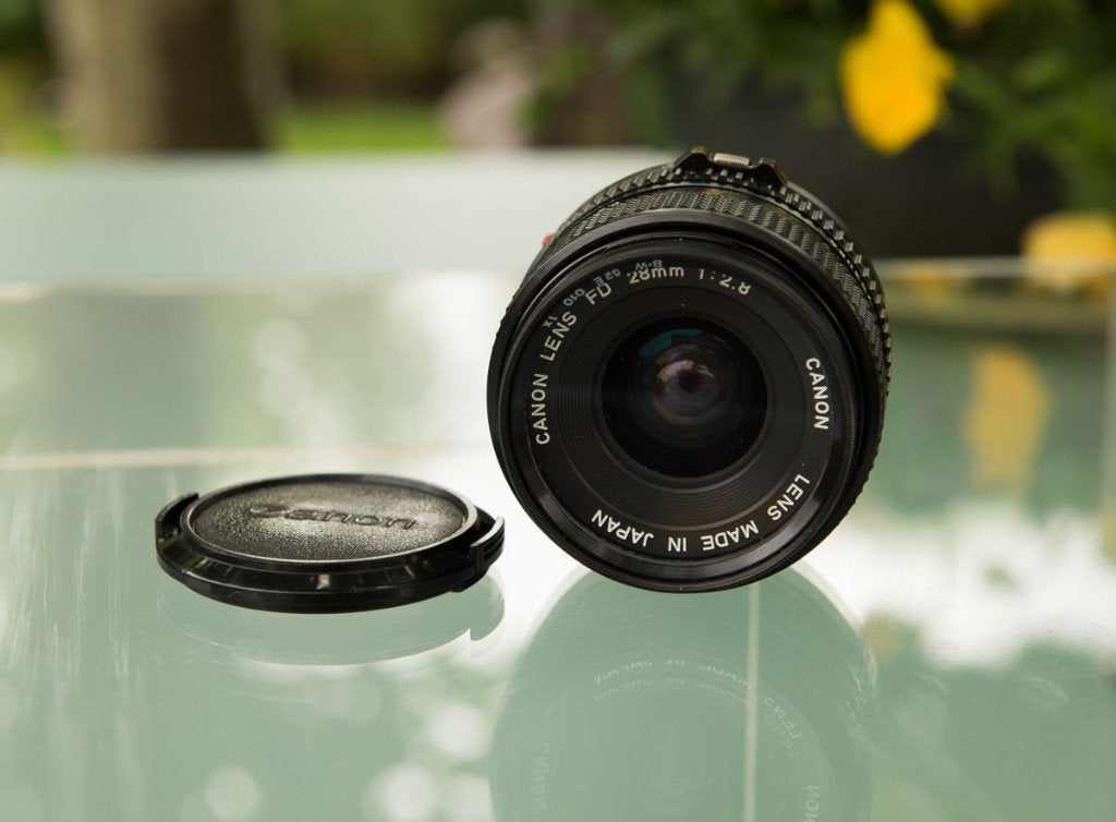Canon lens FD 28mm 1:2.8, Ophalen, Canon, Autofocus, Groothoeklens