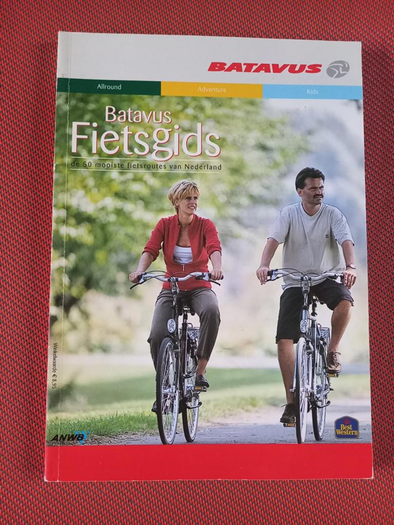 Fietsboek, Ophalen of Verzenden, Zo goed als nieuw, Honden