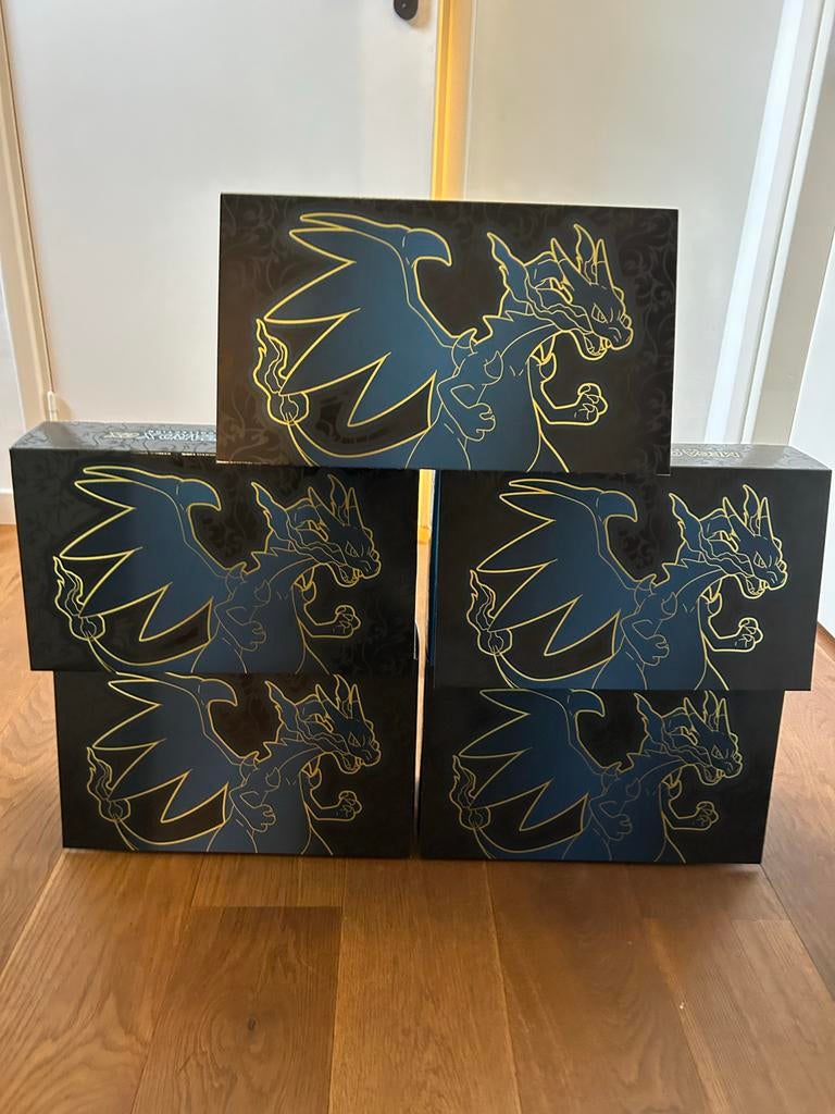 5x LEEG Charizard Ultra-Premium Collection Box, Ophalen, Nieuw, Overige typen