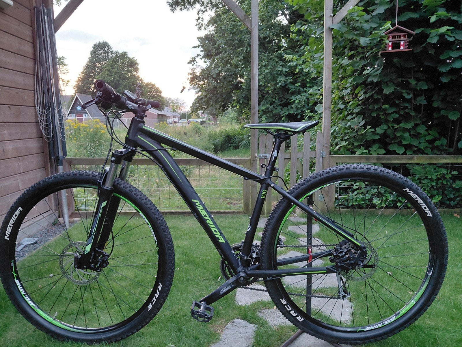 GAVE MOUNTAINBIKE MERIDA 29 INCH BANDEN FRAMEMAAT M, Fietsen en Brommers, Fietsen | Mountainbikes en ATB, Zo goed als nieuw, Merida