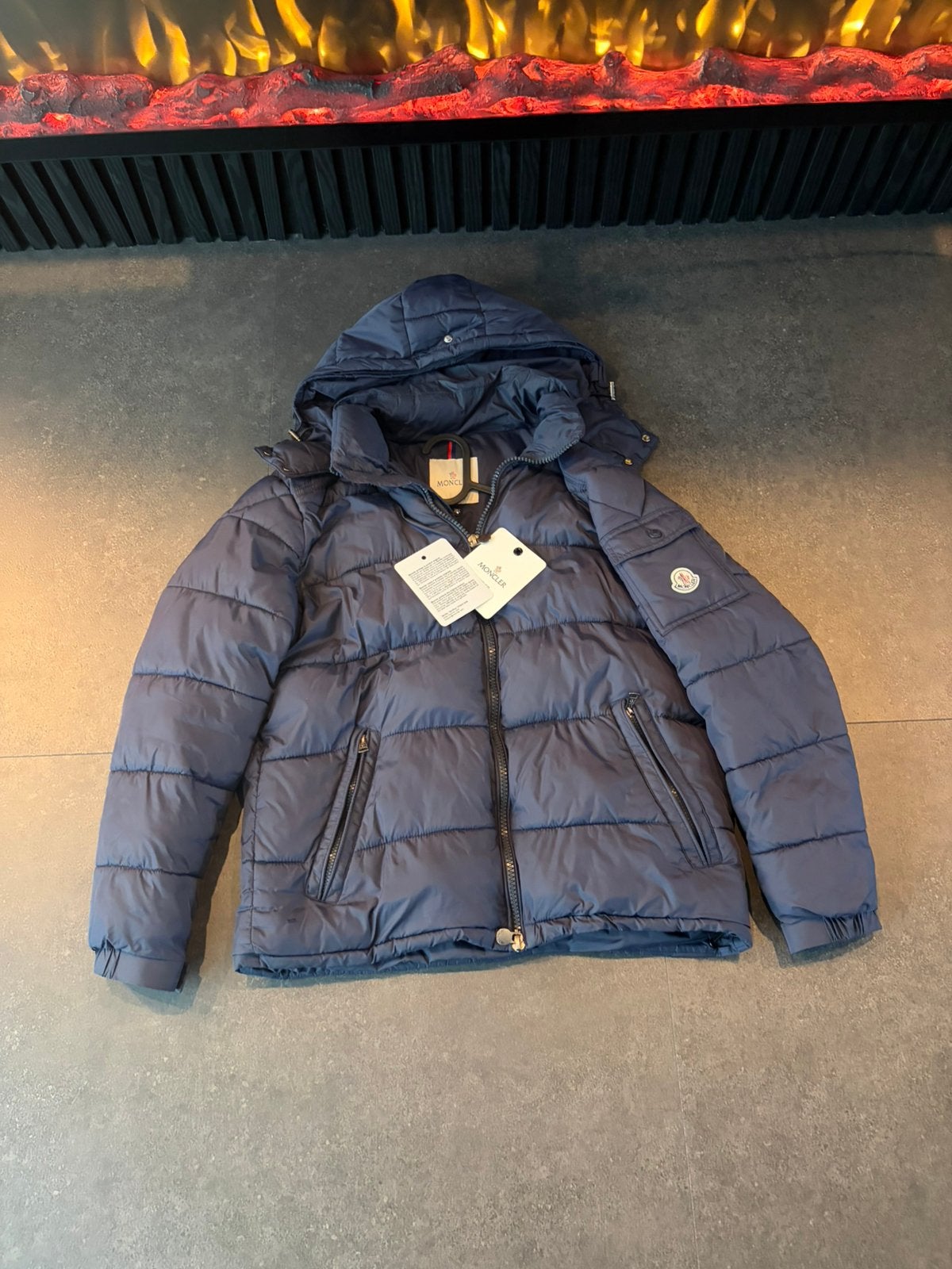 Moncler winter jas nieuw plus kaartjes, Kleding | Heren, Ophalen of Verzenden, Nieuw, Maat 48/50 (M), Blauw