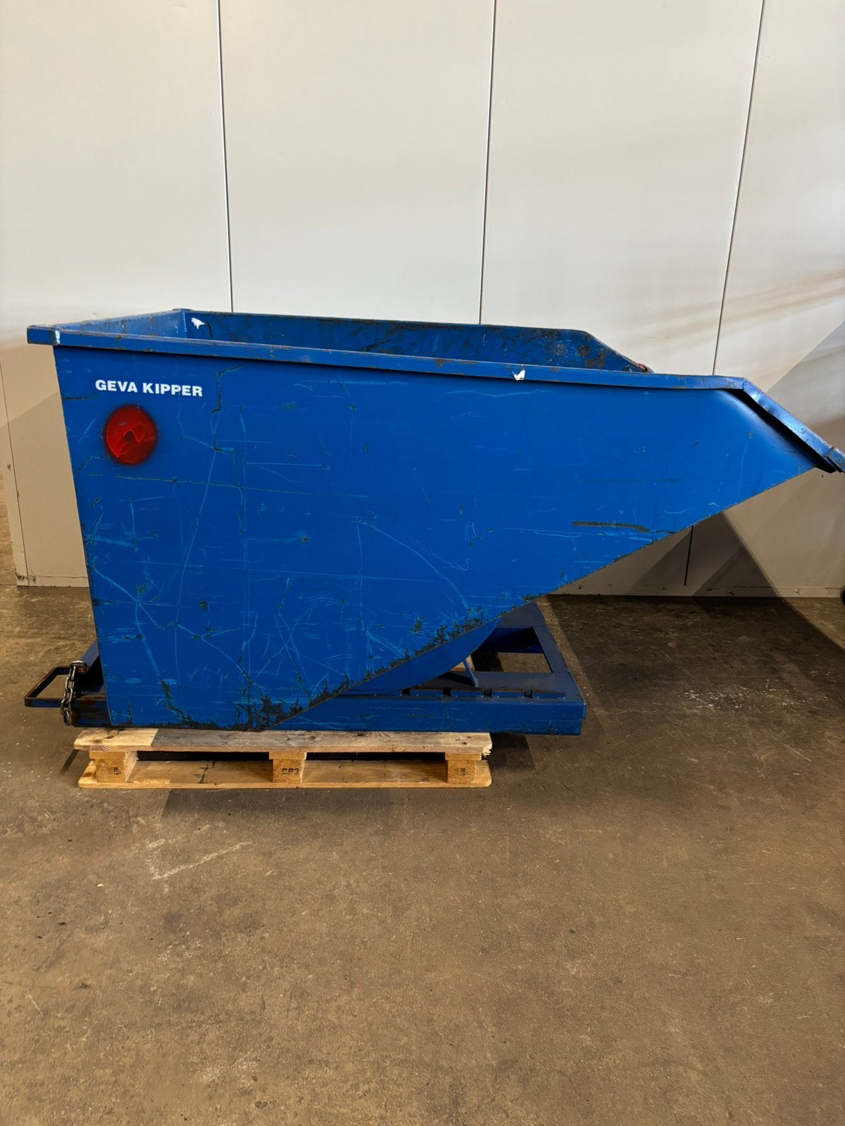 Grote kiepbak 1250L gebruikt / kantelbak / heftruckbak, Ophalen, Gebruikt, ., .