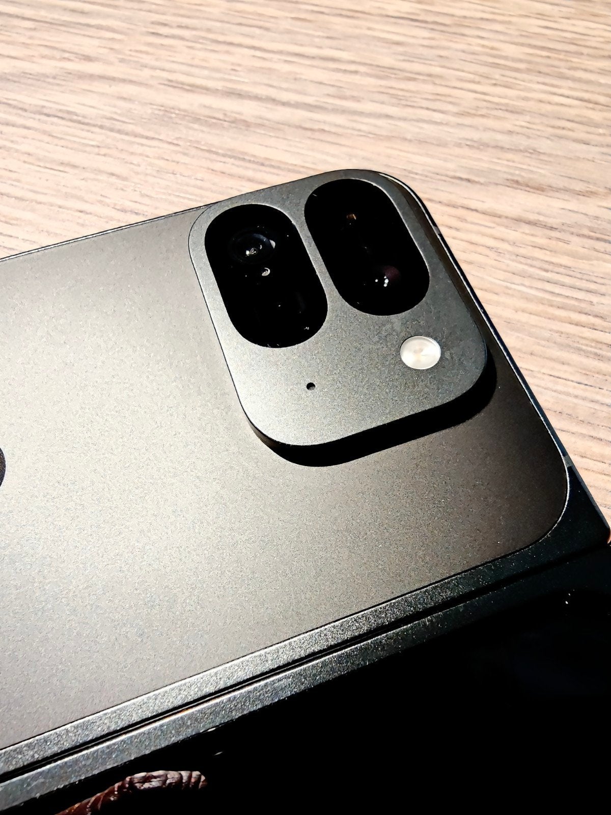 Foto 3 van Google Pixel 9 pro Fold - Zo goed als nieuw