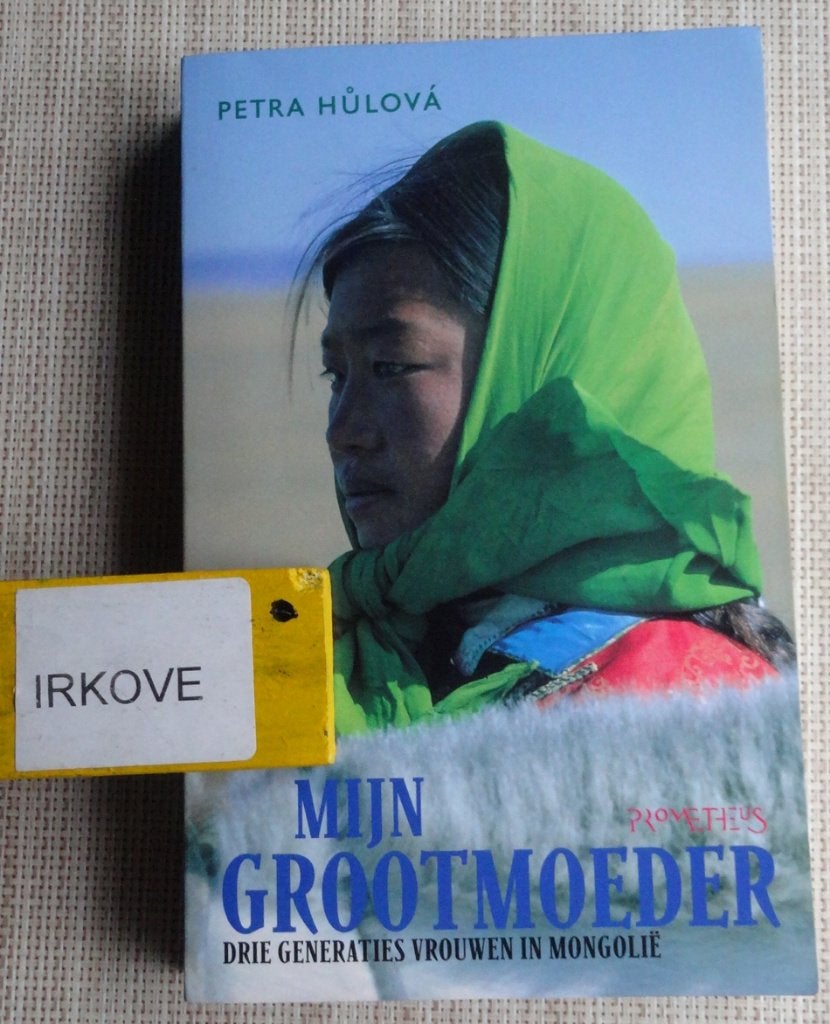 MIJN GROOTMOEDER * Petra Hulova * Leven In Mongolie *, Verzenden, Zo goed als nieuw, Petra Hulova, Wereld overig