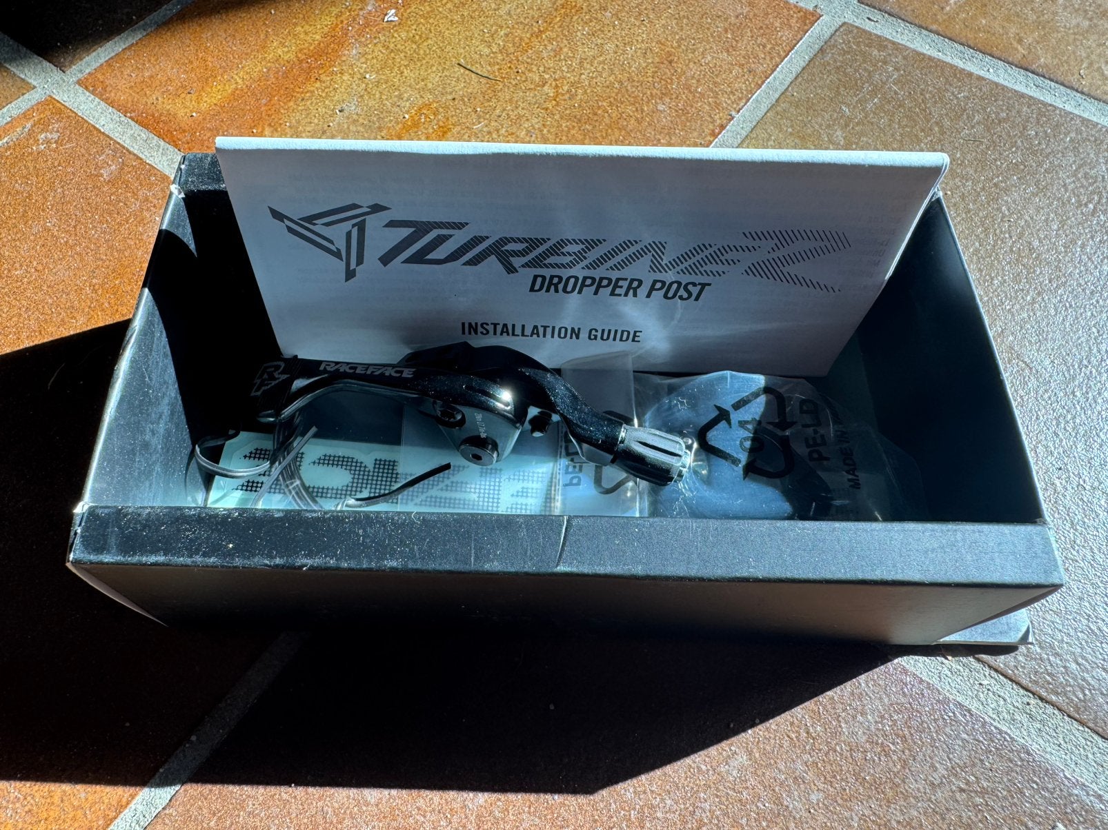 Raceface Turbine dropper post inclusief remote, Fietsen en Brommers, Overige typen, Nieuw, Ophalen of Verzenden, Aluminium