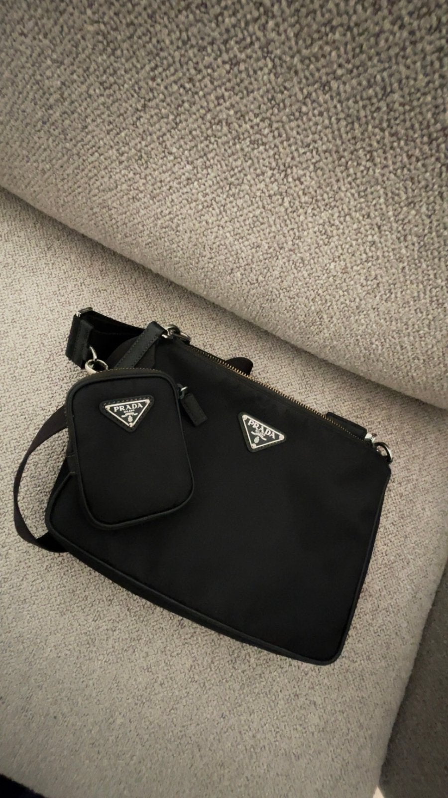 Prada renylon messenger tas, Ophalen of Verzenden, Zo goed als nieuw, Zwart
