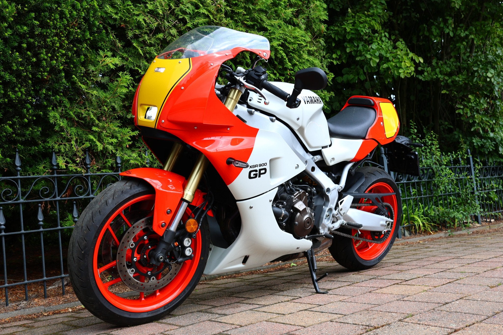 Yamaha XSR 900 SP | XSR900 GP ABS (bj 2024), 890 cc, Bedrijf, Super Sport, Meer dan 35 kW