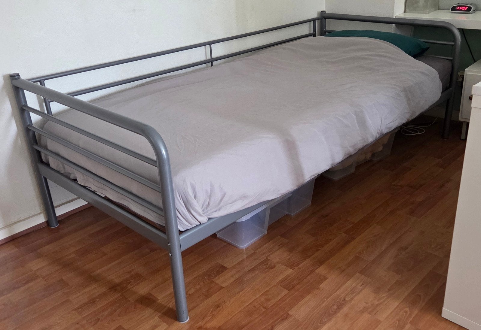 Eenpersoonsbed met lattenbodem (+ evt matras), Ophalen, Gebruikt, 90 cm, Eenpersoons