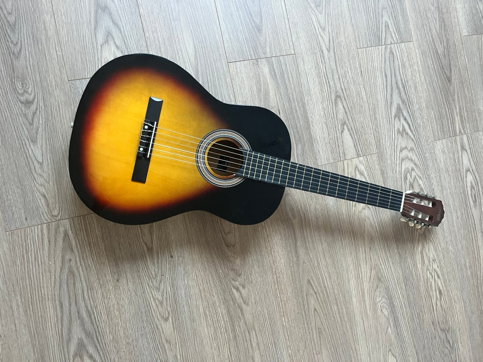 Acoustische gitaar, Muziek en Instrumenten, Ophalen of Verzenden, Zo goed als nieuw, Klassieke of Spaanse gitaar
