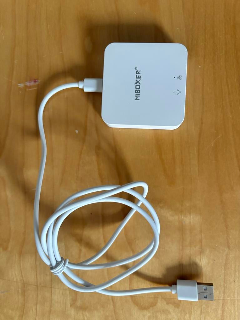 MiBoxer multimode gateway (3.0 zigbee), Computers en Software, Laptop-opladers, Zo goed als nieuw, Ophalen of Verzenden