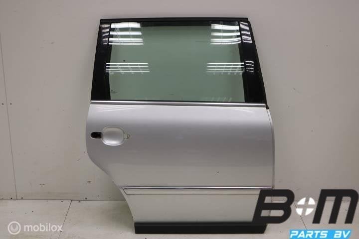 Portier rechts achter VW Passat 3BG Variant LA7W 3B9833052AC, Gebruikt