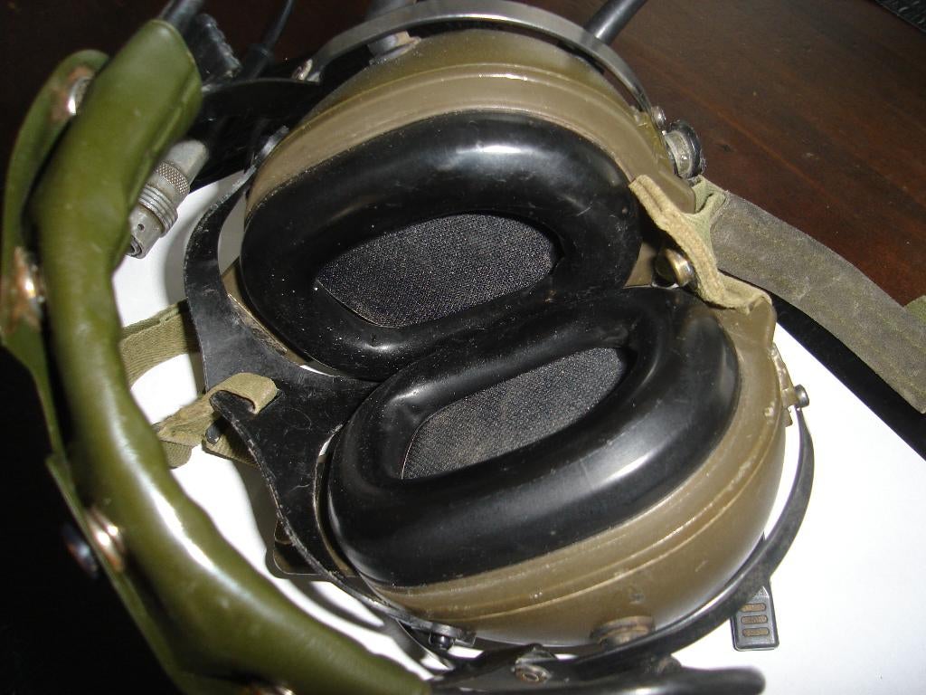 RACAL ACOUSTIC  HEADSET  (CLANSMAN SERIE), Ophalen of Verzenden