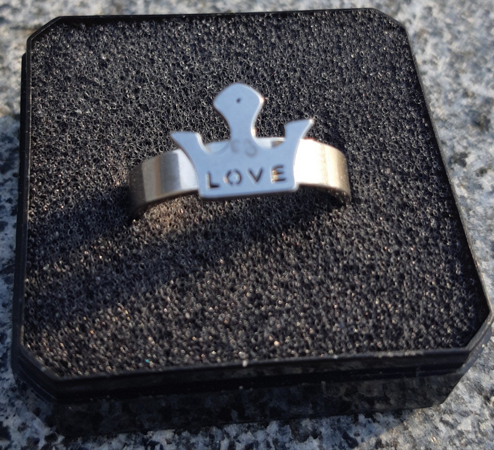 Leuke LOVE KROON ring maat 18. Stainless steel, IJzer of Staal, Nieuw, Ophalen of Verzenden, 17 tot 18
