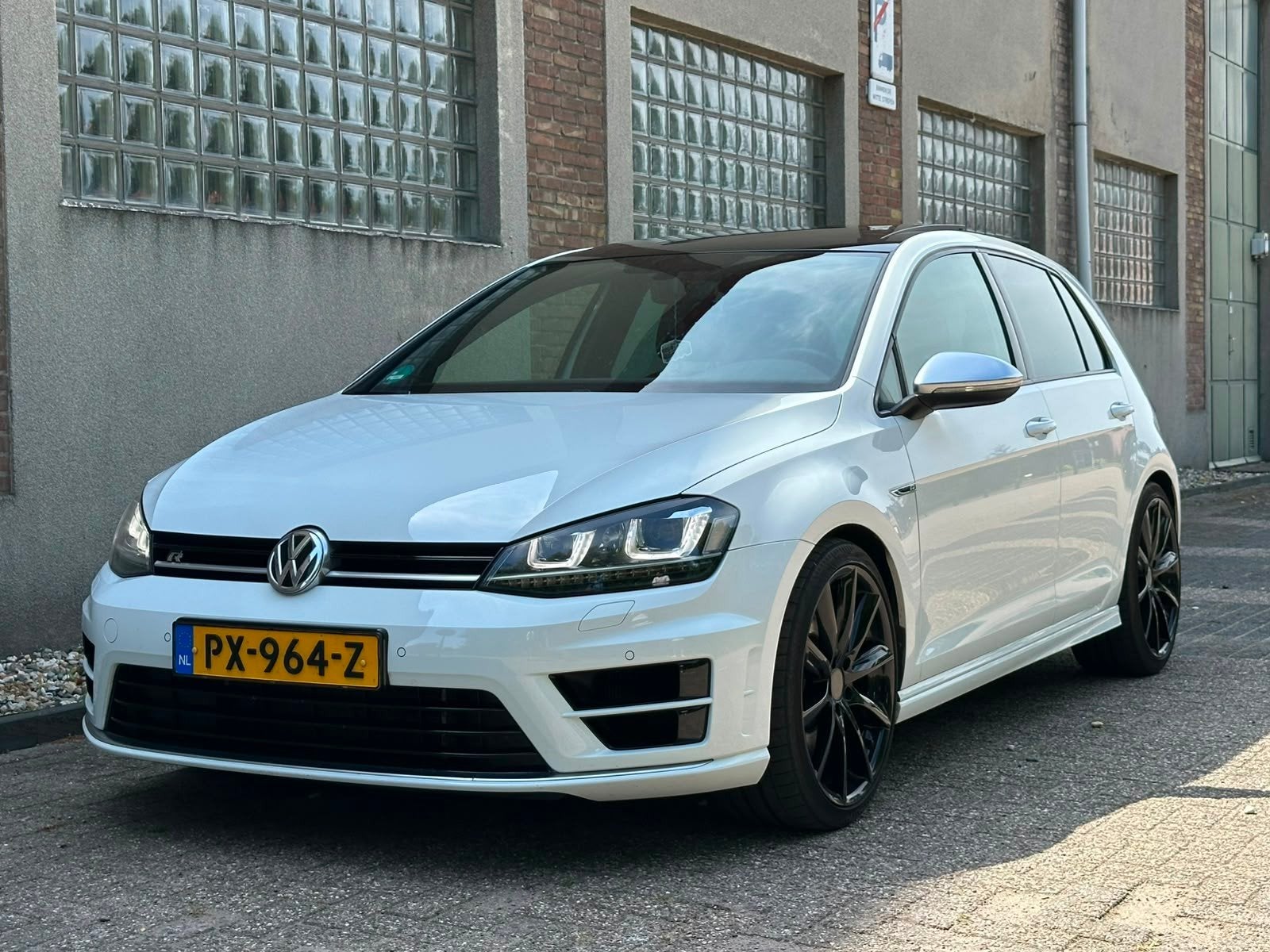 Volkswagen Golf 2.0 TSI 300pk 4Motion 5D DSG 2016 Wit, Auto's, Volkswagen, Automaat, Zwart, 4 cilinders, 1984 cc