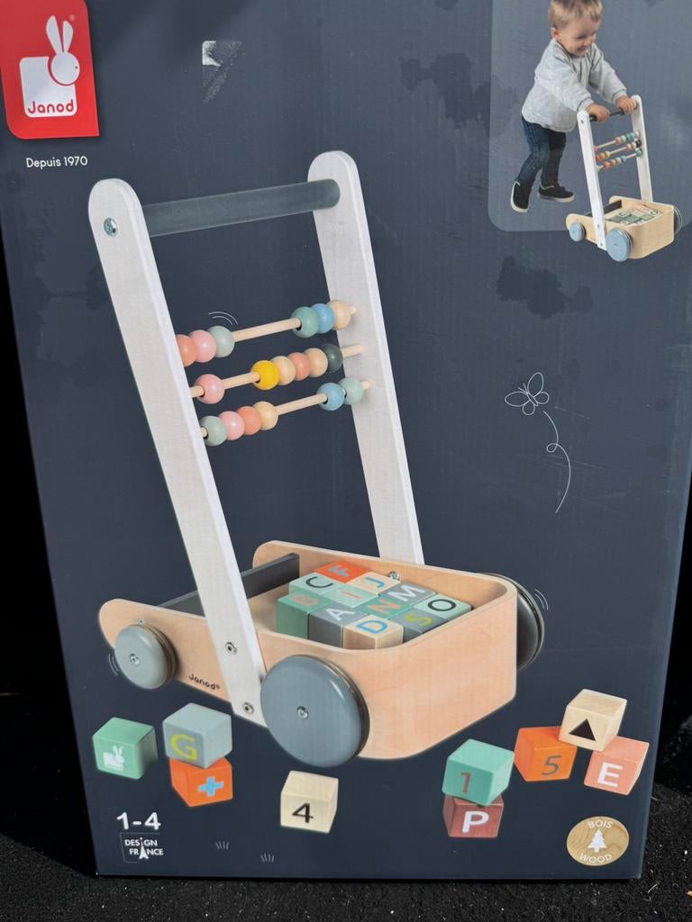 Janod Sweet Coon - duwkar blokken ABC -  activiteitenwagen, Kinderen en Baby's, Speelgoed | Houten speelgoed, Ophalen of Verzenden