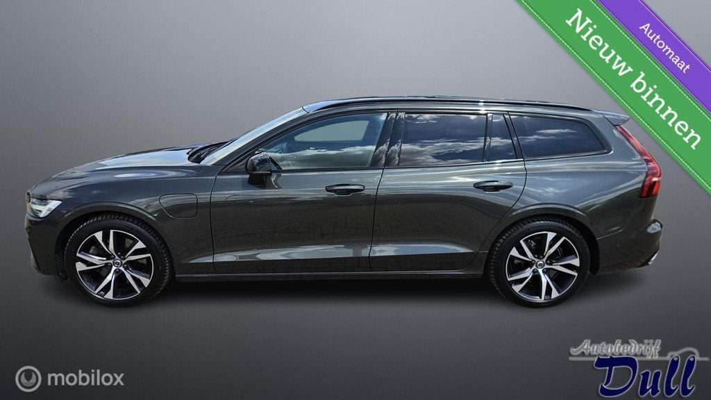 Volvo V60 2.0 T6 Plug-in hybrid AWD Plus Dark Long Range!, Automaat, Gebruikt, 4 cilinders, 1969 cc