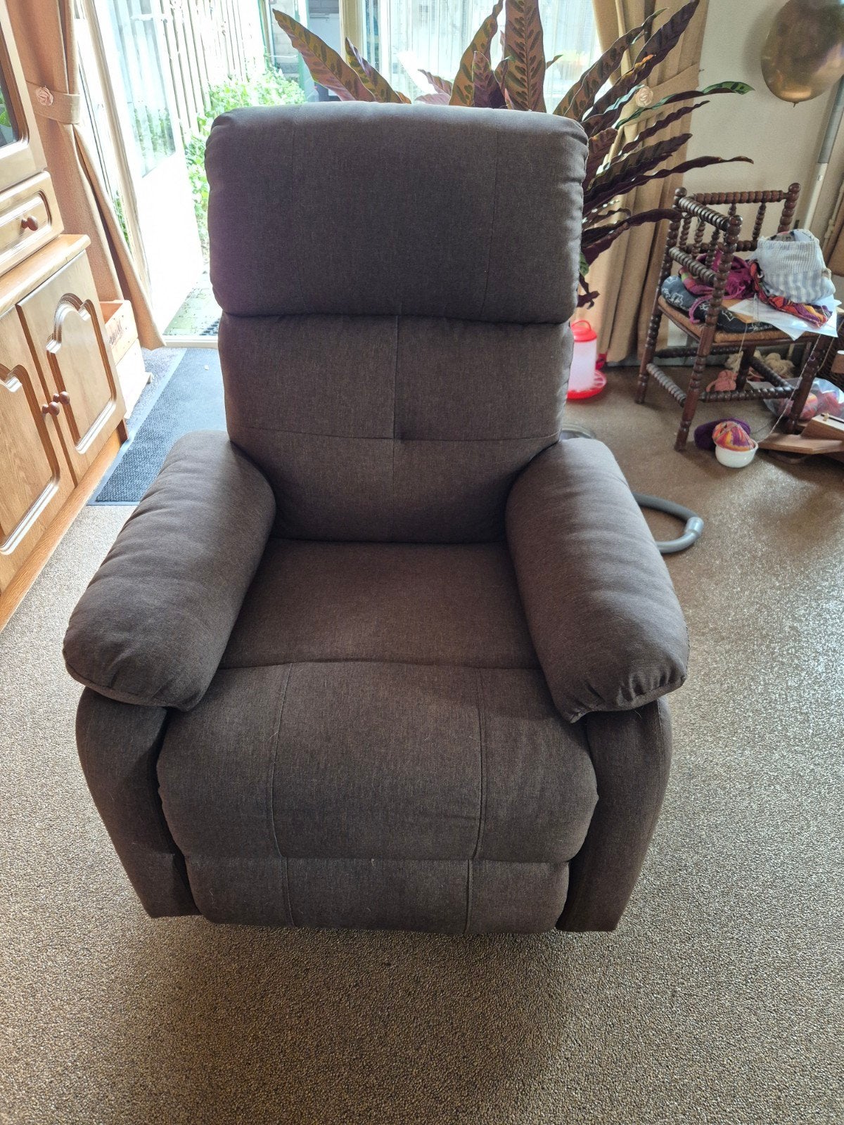 Comfortabele relaxfauteuil met massage- en warmtefunctie, Huis en Inrichting, Ophalen, Gebruikt, 75 tot 100 cm, 75 tot 100 cm