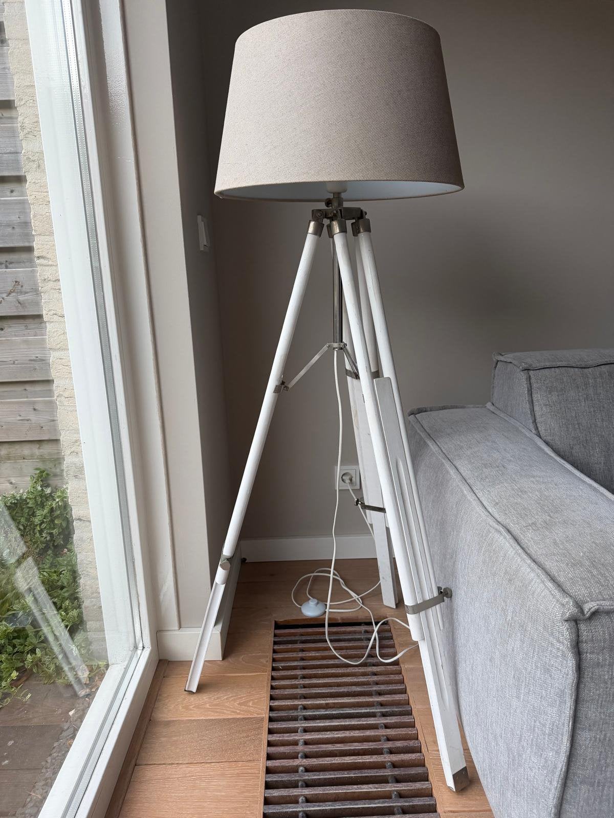 Vloerlamp, Ophalen, Gebruikt, 150 tot 200 cm