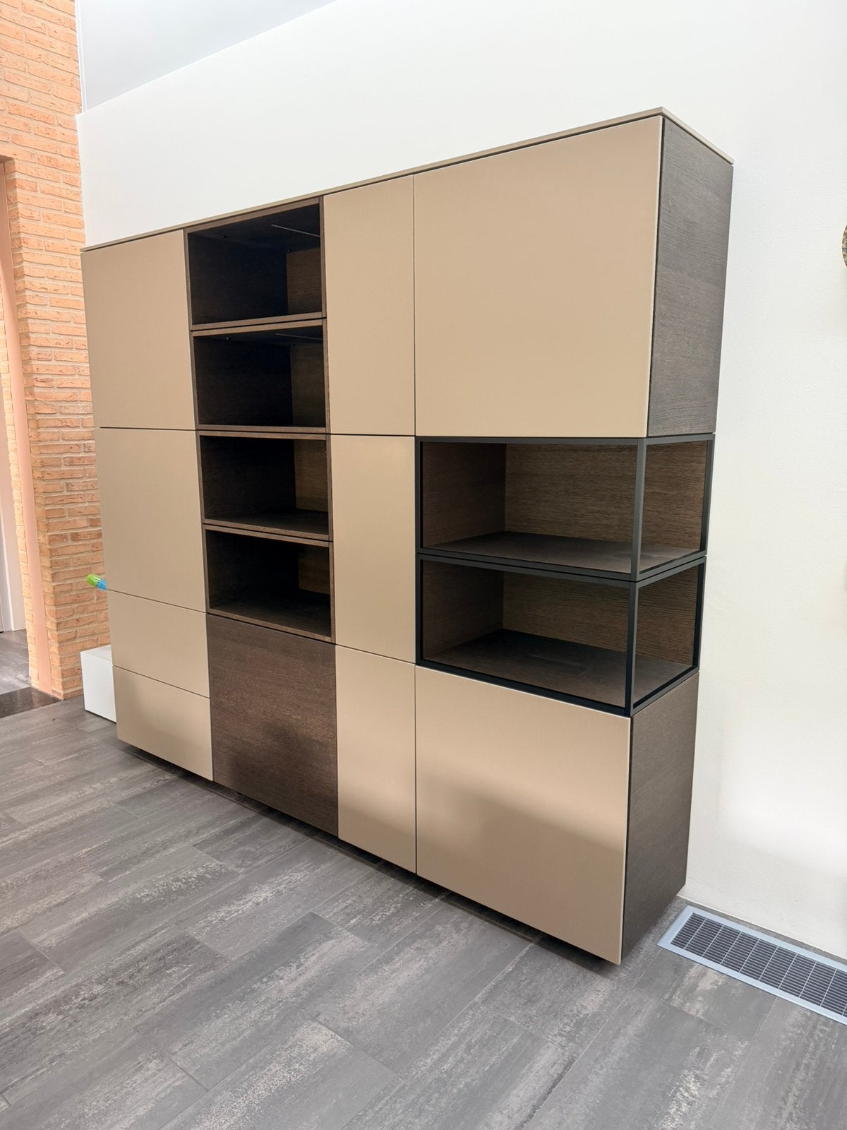 Saunaco CAS wandkast, Huis en Inrichting, Kasten | Buffetkasten, Ophalen, 150 tot 200 cm, Zo goed als nieuw, Minder dan 100 cm