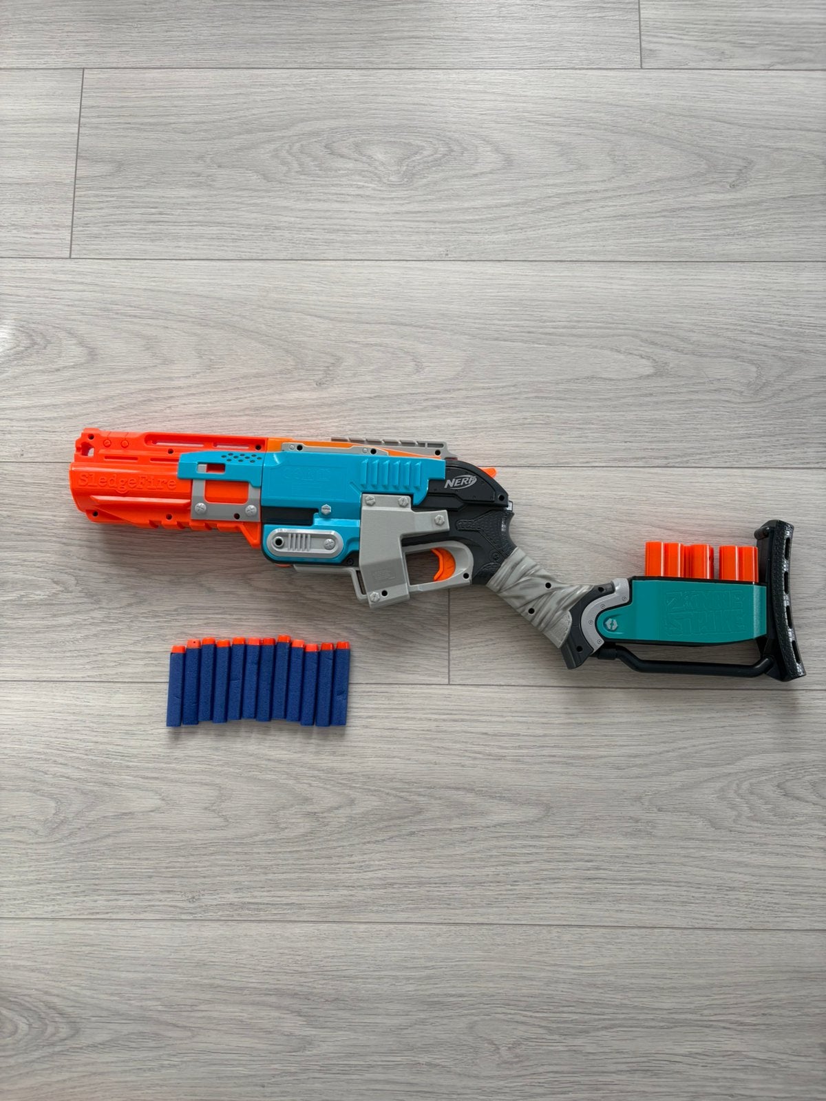 Nerf Zombie Strike Sledgefire Blaster, Ophalen of Verzenden, Zo goed als nieuw
