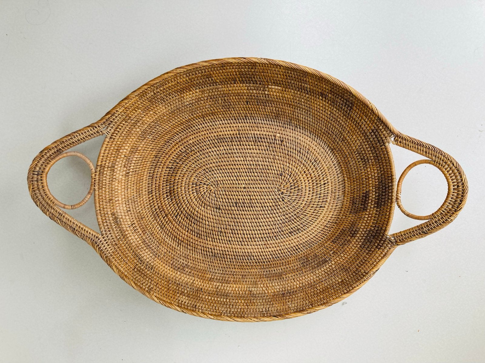 Rotan dienblad / mand / schaal - authentiek Azië, Gebruikt, Gevlochten, Ophalen of Verzenden, Riet