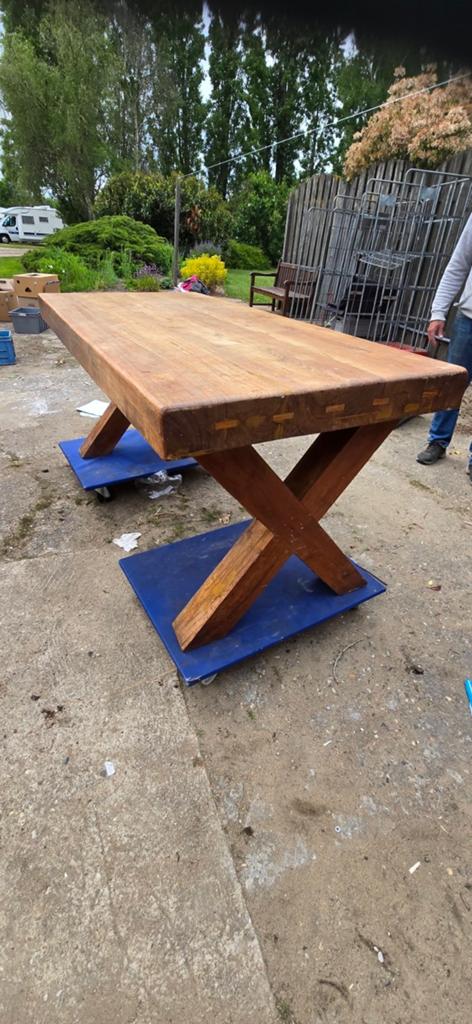 Robuuste Massief Houten Kloostertafel / Eettafel X-poot, Antiek en Kunst, Ophalen of Verzenden