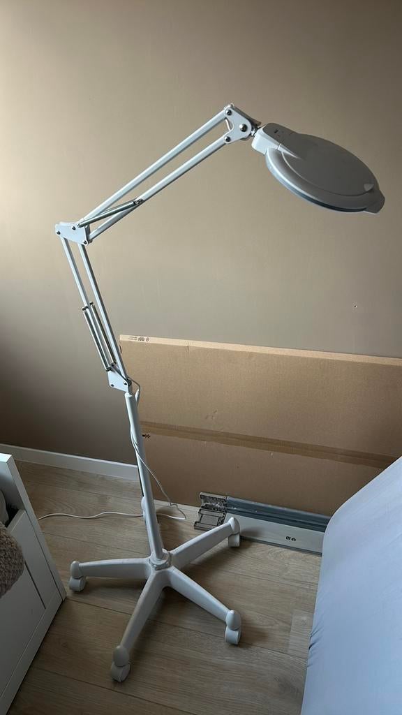 Loep lamp, Ophalen, Zo goed als nieuw, Loeplamp