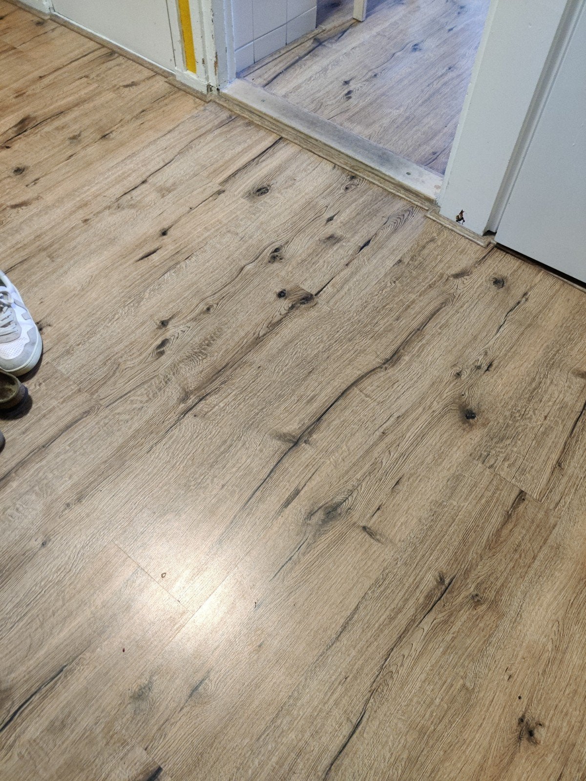 Gratis laminaatvloer - zelf uithalen, Huis en Inrichting, Ophalen, Gebruikt, Bruin, 50 tot 75 m²