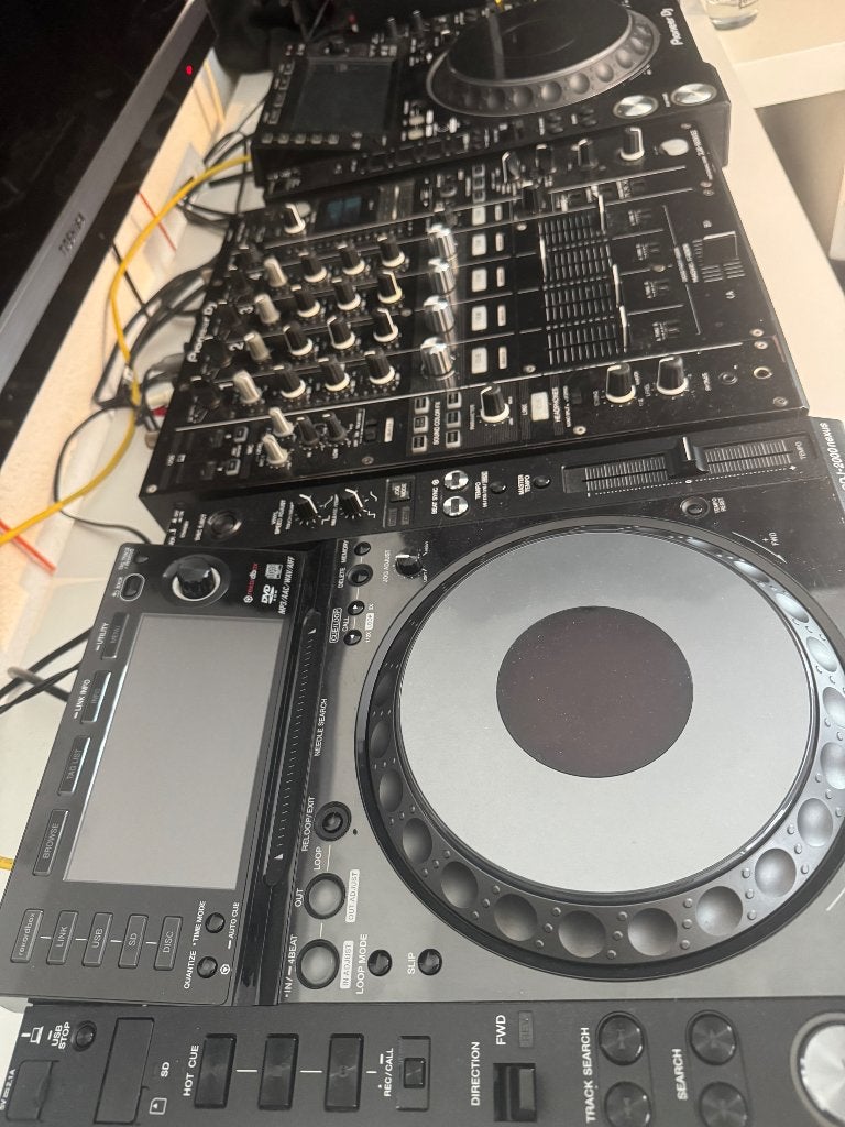 Cdj 2000nxs + Cdj 2000nxs2 en djm900 nxs2 mixer, Ophalen, Zo goed als nieuw, Dj-set, Pioneer